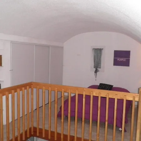 Mezzanine - Gn070-542